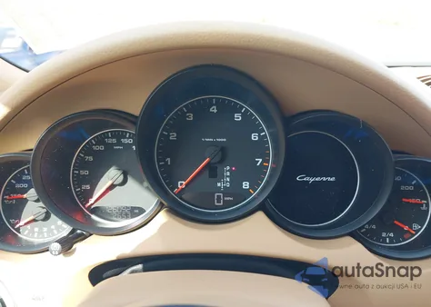 2017 Porsche Cayenne Platinum Edition z USA, uszkodzony, nr VIN WP1AA2A22HKA82308